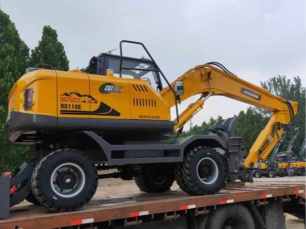 靈活定制，滿足需求：寶鼎110E抓木機定制